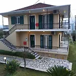 Kostas Aparthotel