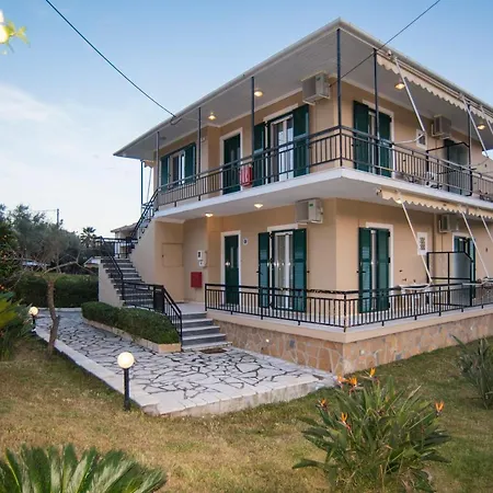 Kostas Aparthotel *