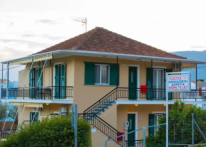 מלון דירות Kostas