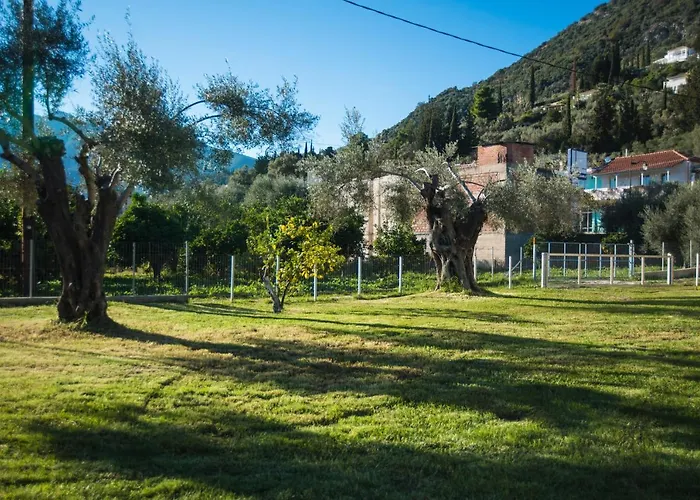 Kostas מלון דירות