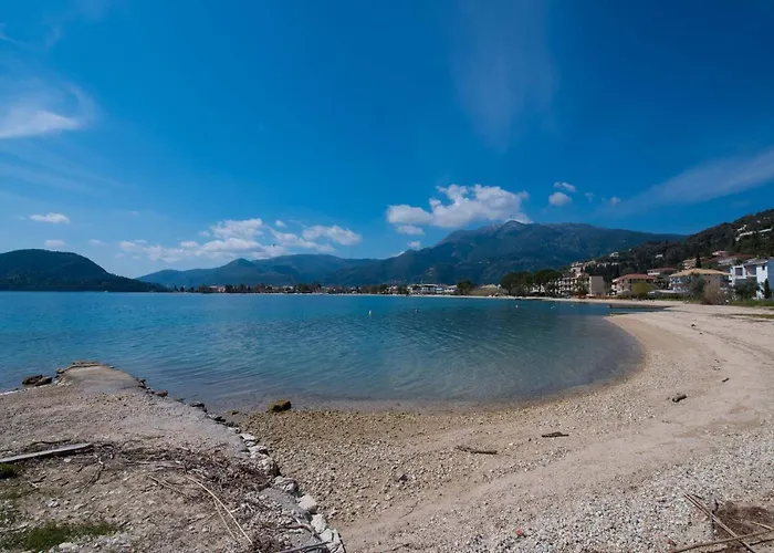 Kostas מלון דירות